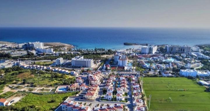 Nissi Golden Sands Free Wifi Lejlighed