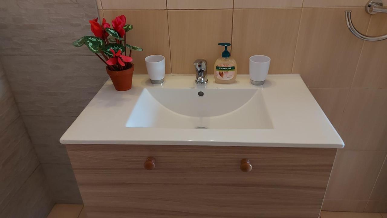 Nissi Golden Sands Free Wifi Lejlighed